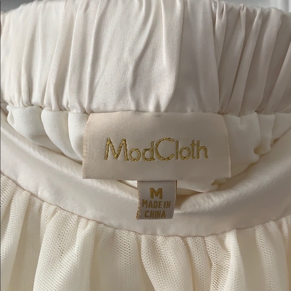 Ivory “tulle” circle skirt-NWOT - Picture 2 of 3